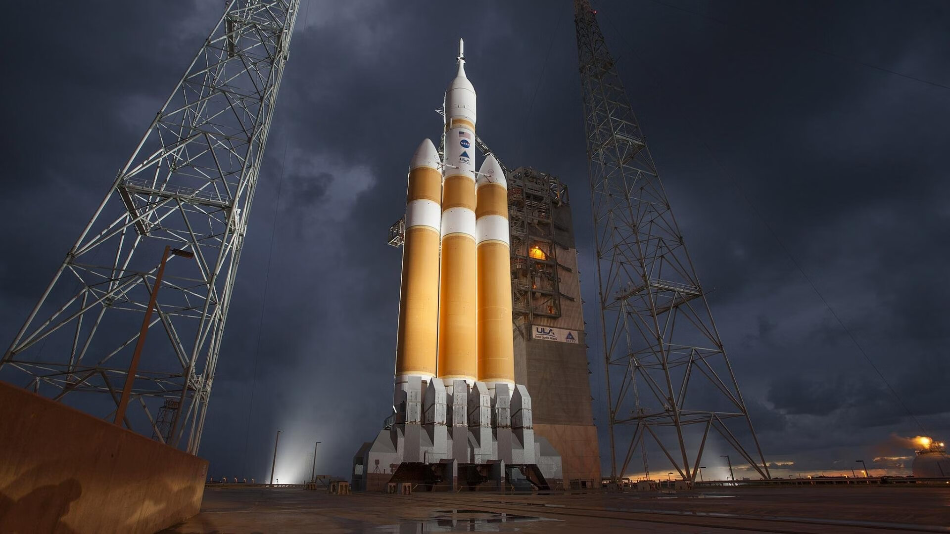 爱游戏app下载-_桥下快闪赛：建筑与运动融合的另类体验_，桥下运动场