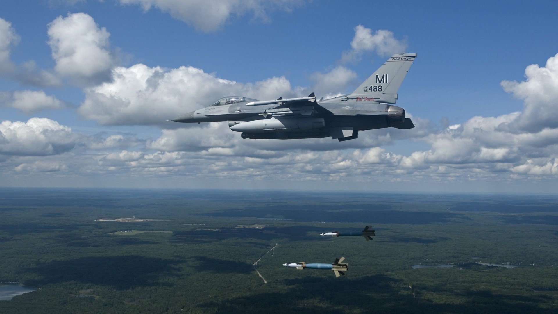 《国际社交媒体上的电竞话题热度持续升高》,国际电竞游