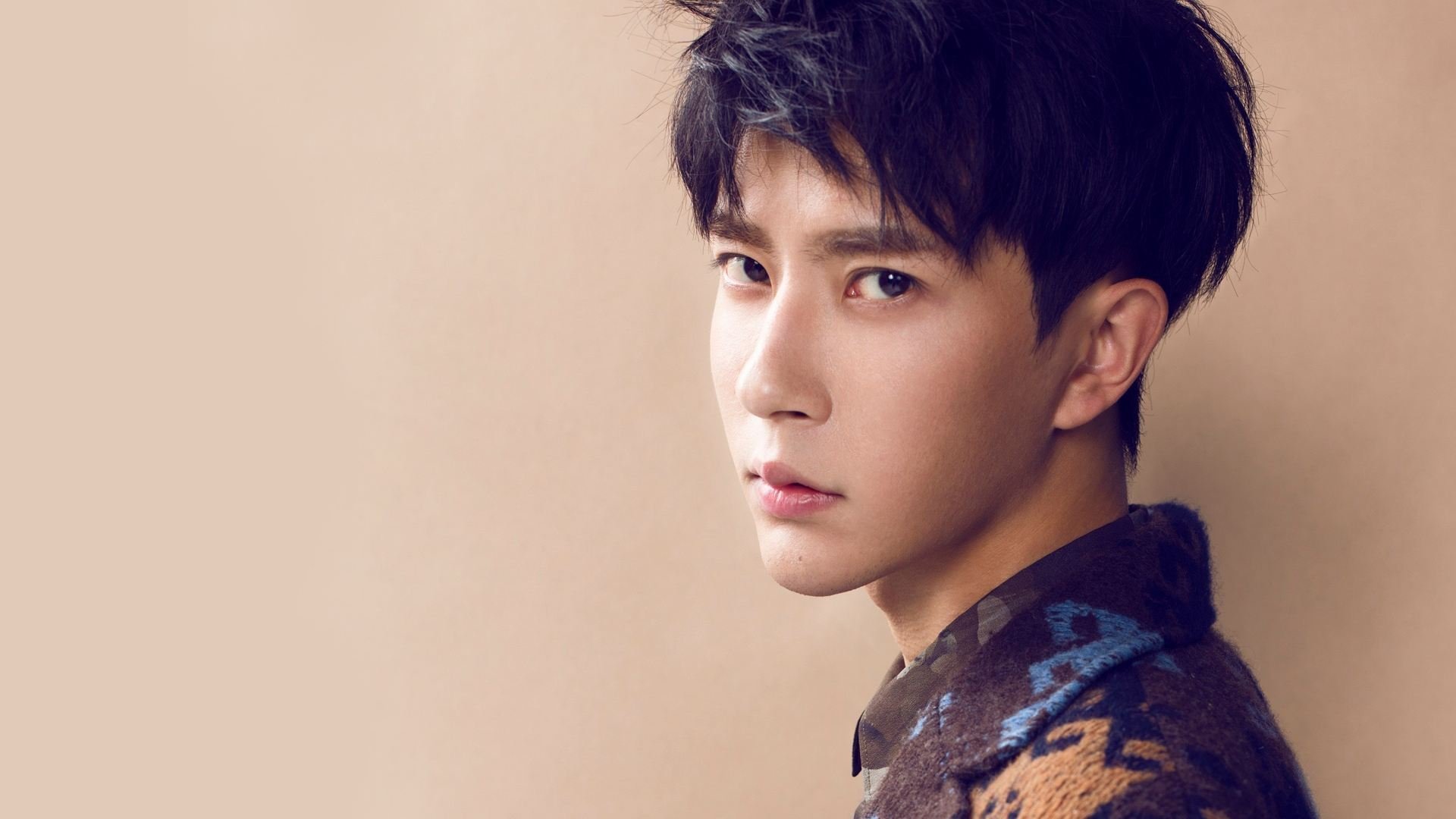 爱游戏app-从输到赢：战术改良让球队逆转命运，战术赢了输了战略