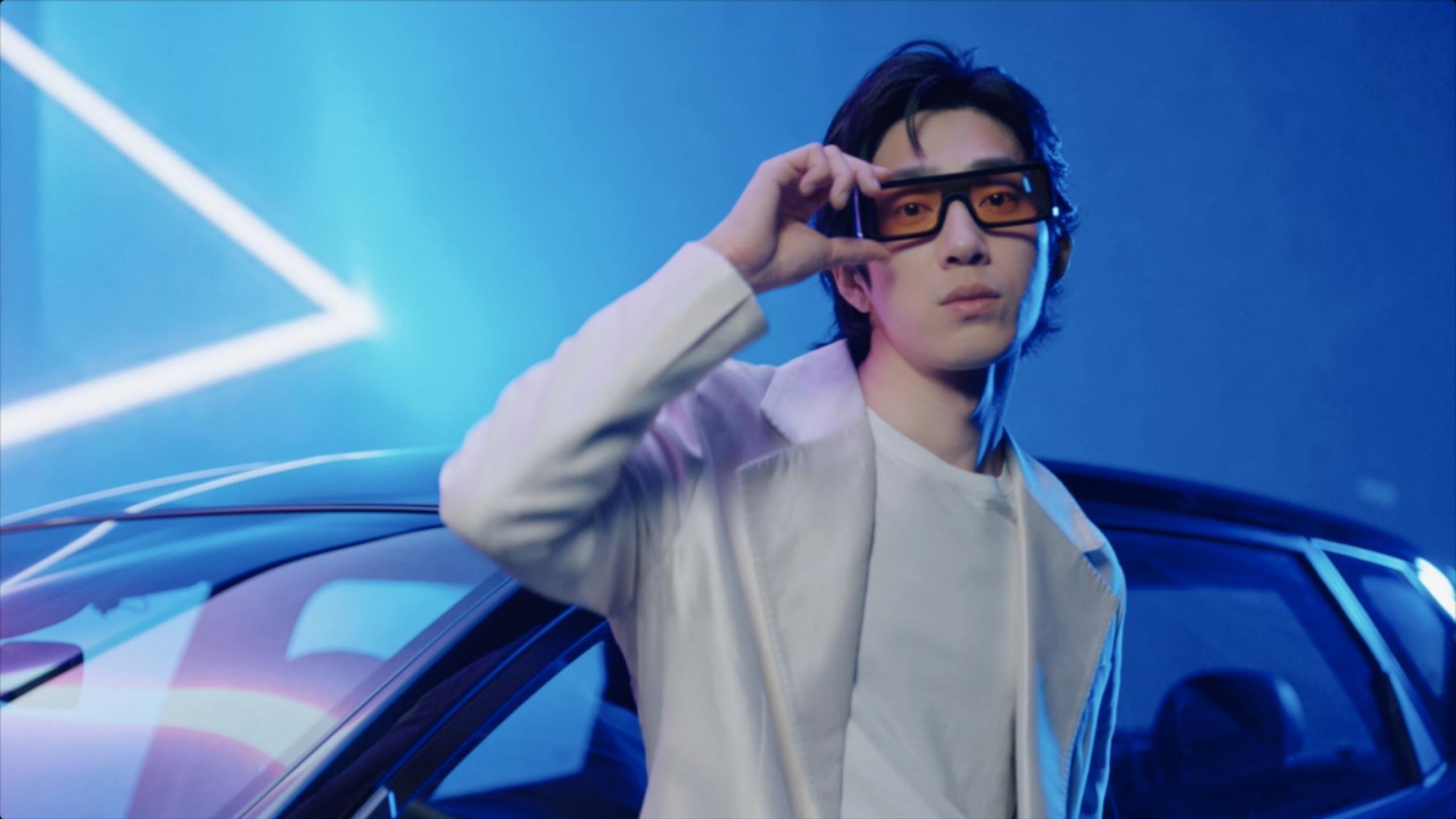 广东宏远抢眼表现,稳坐积分榜榜首,广东宏远又一新星崛起