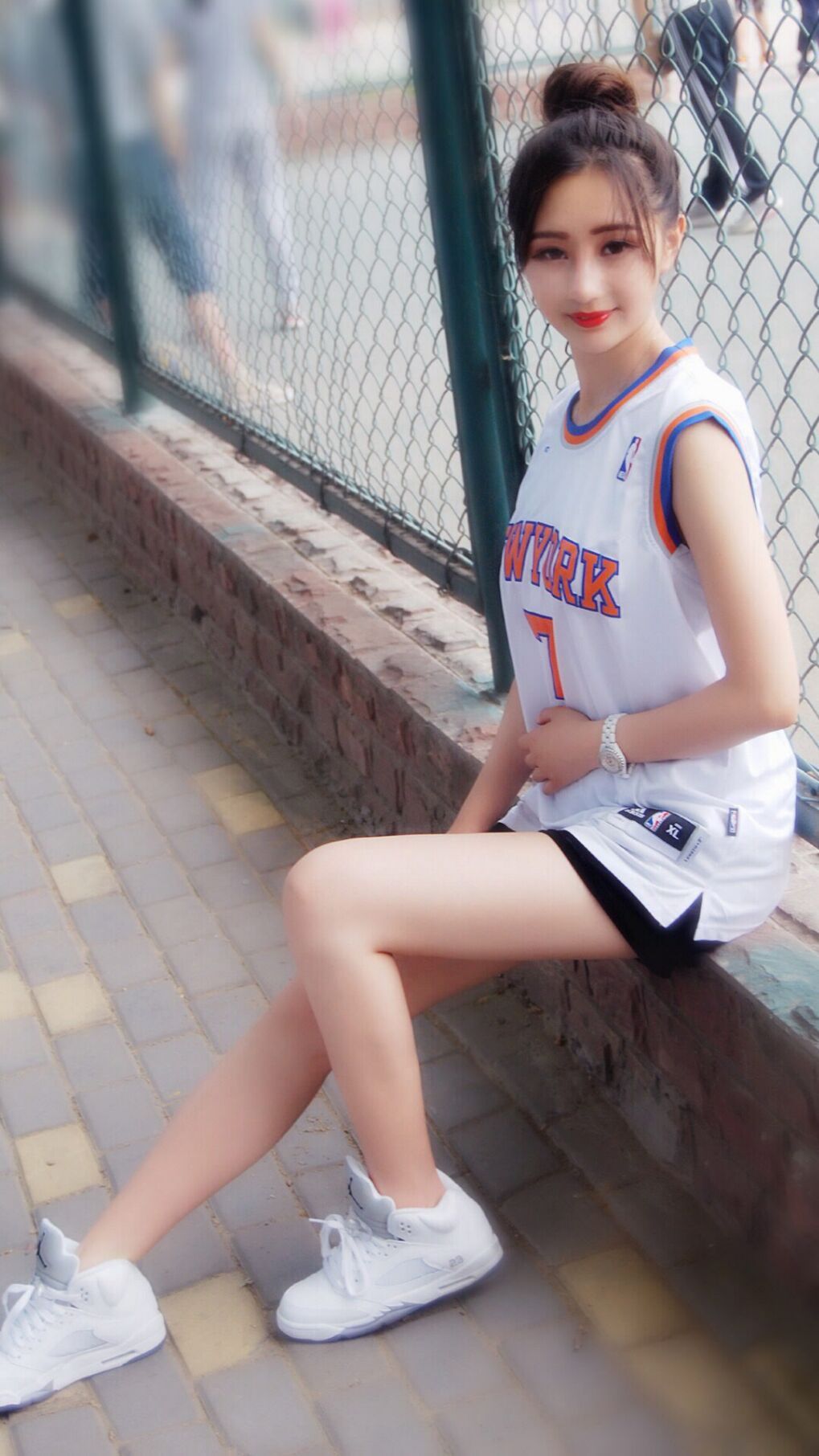 广东宏远抢眼表现,稳坐积分榜榜首,广东宏远又一新星崛起