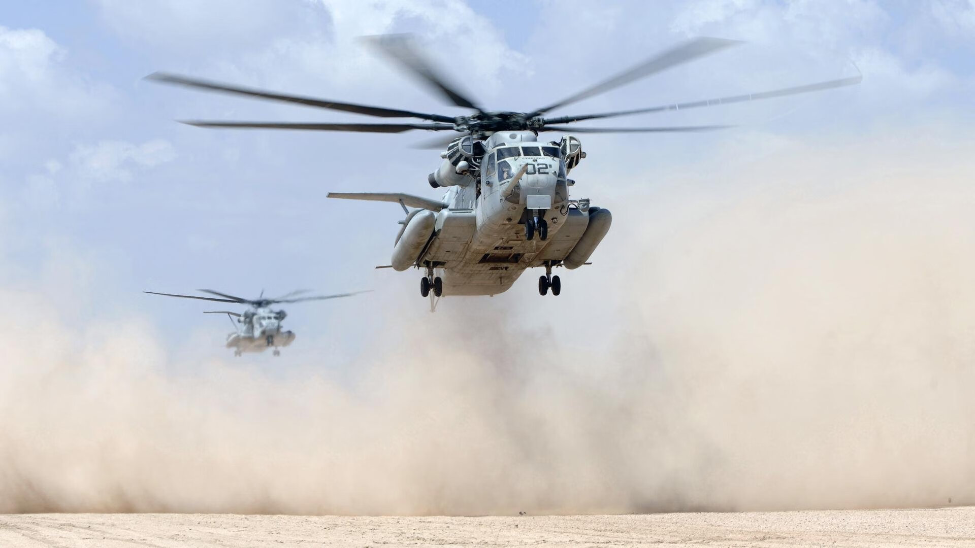 “腰旗式美式橄榄球:竞技新趋势在成都七中东部赛场燃爆”